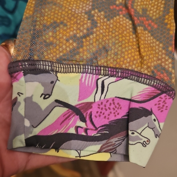 Maaji Teal and Gray Patterned Garment - Picture 4 of 8